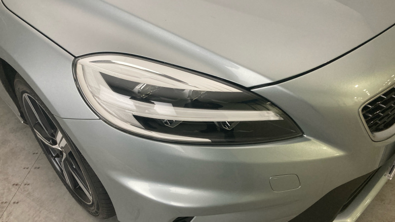 Volvo V40 T2 [122] R DESIGN Nav Plus 5dr Petrol Hatchback